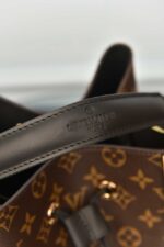 Neo Neo MM Bucket Bag - Image 8