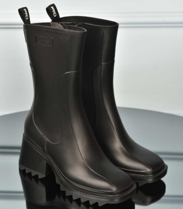 Betty Boot