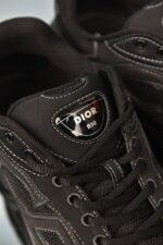 Sneakers - Image 4