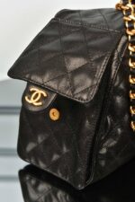 Chanel 25 Small Handbag - Image 10