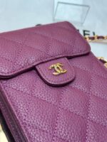CHAIN PHONE CASE - Image 6