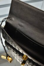 Andiamo Clutch - Image 11