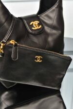 Small Handbag - Image 4