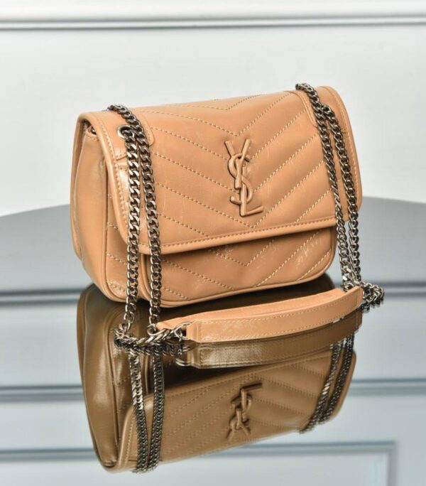 Niki in Grained Lambskin