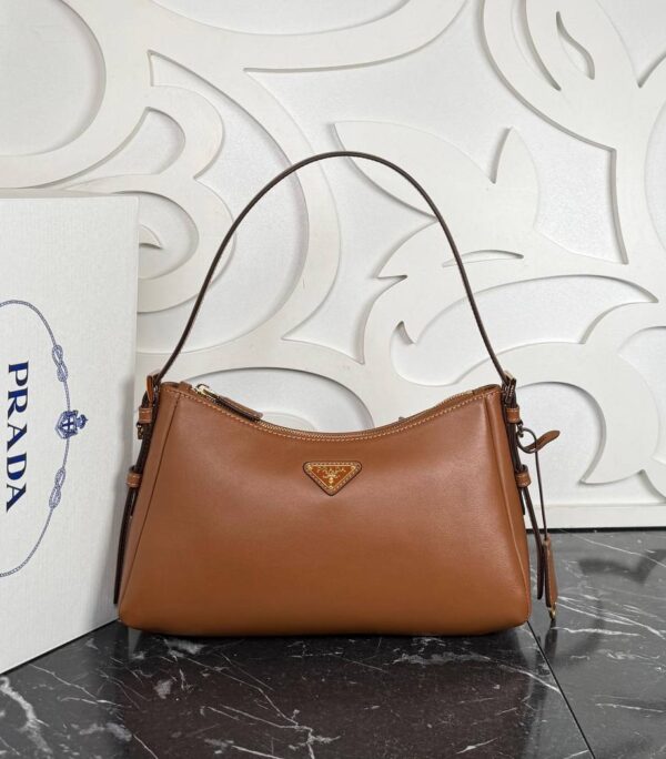 Aimee Medium Leather  Shoulder Bag