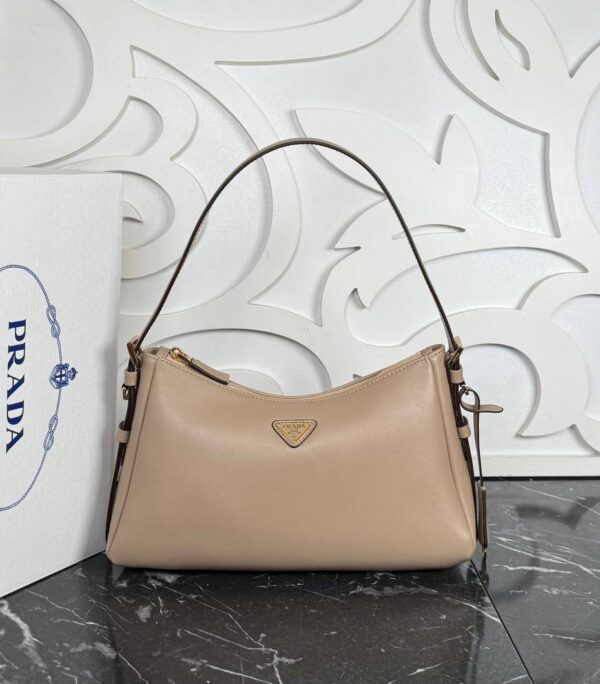 Aimee Medium Leather  Shoulder Bag