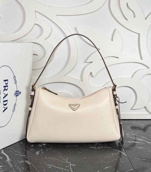 Aimee Medium Leather  Shoulder Bag