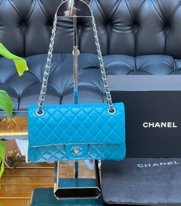 CHANEL HOBO FLAP BAG