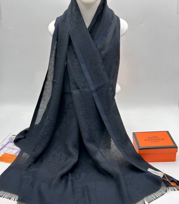 Shawl & Scarf