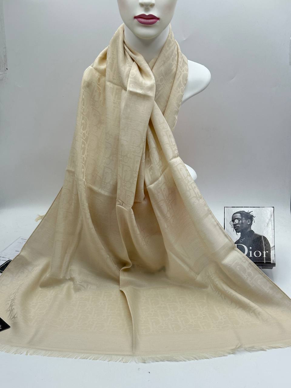 photo_5992583026057530980_y Shawl & Scarf - Image 1