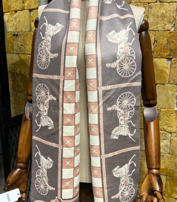 Shawl & Scarf