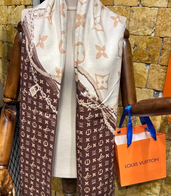 Shawl & Scarf
