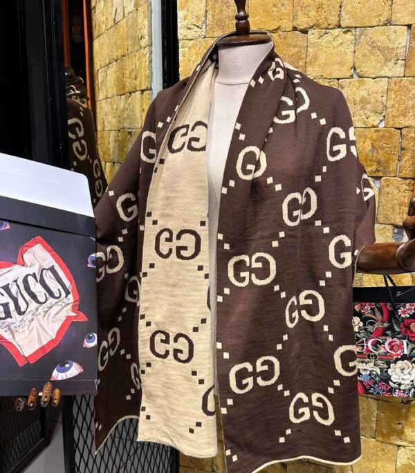 Shawl & Scarf