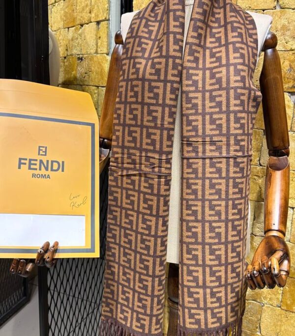 Shawl & Scarf