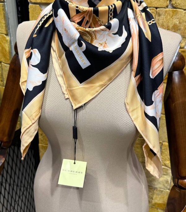 Shawl & Scarf