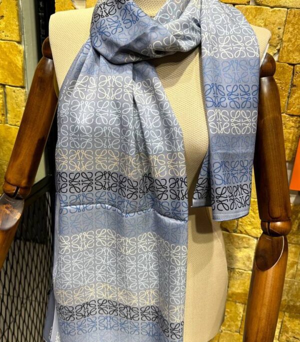Shawl & Scarf