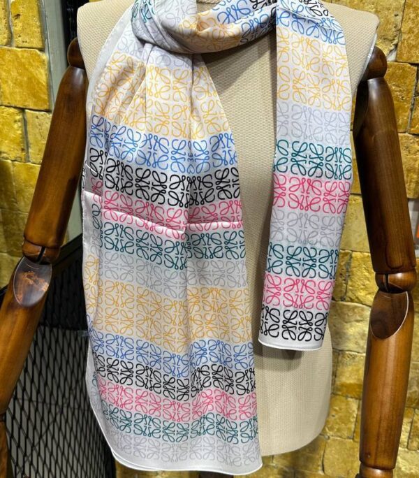 Shawl & Scarf