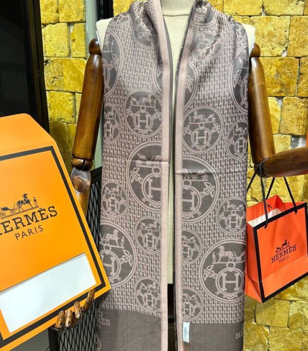 Shawl & Scarf