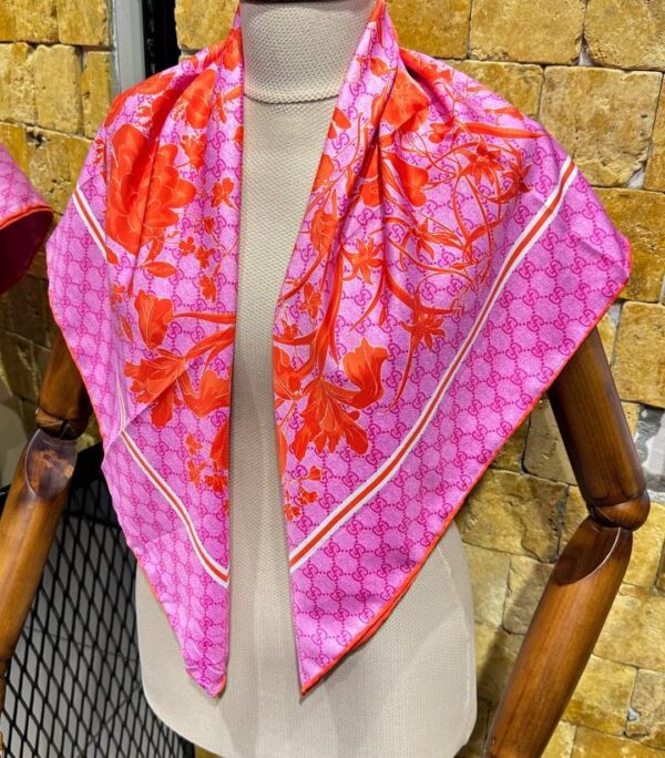 Shawl & Scarf