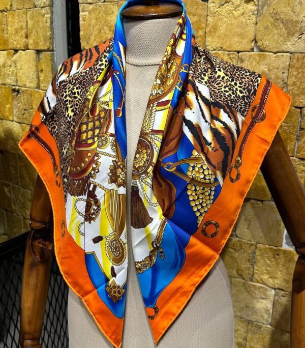 Shawl & Scarf