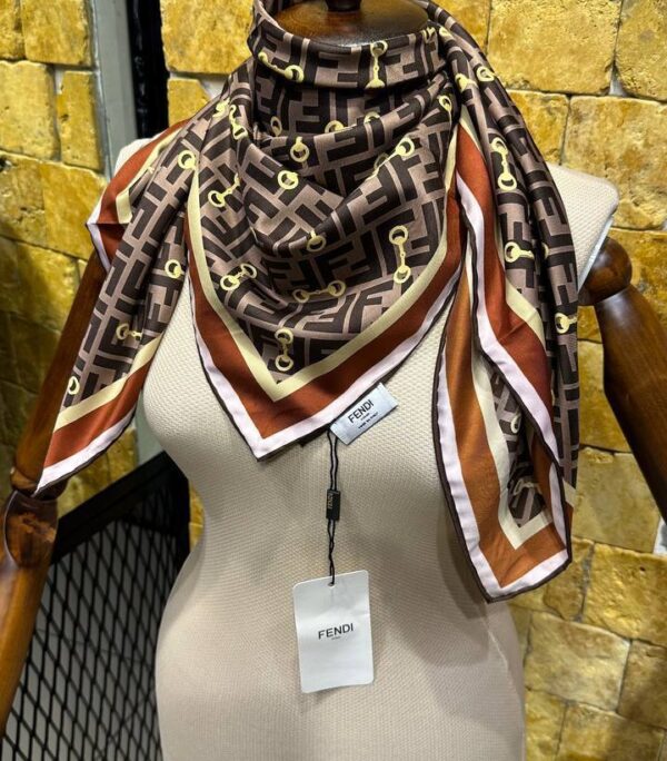 Shawl & Scarf