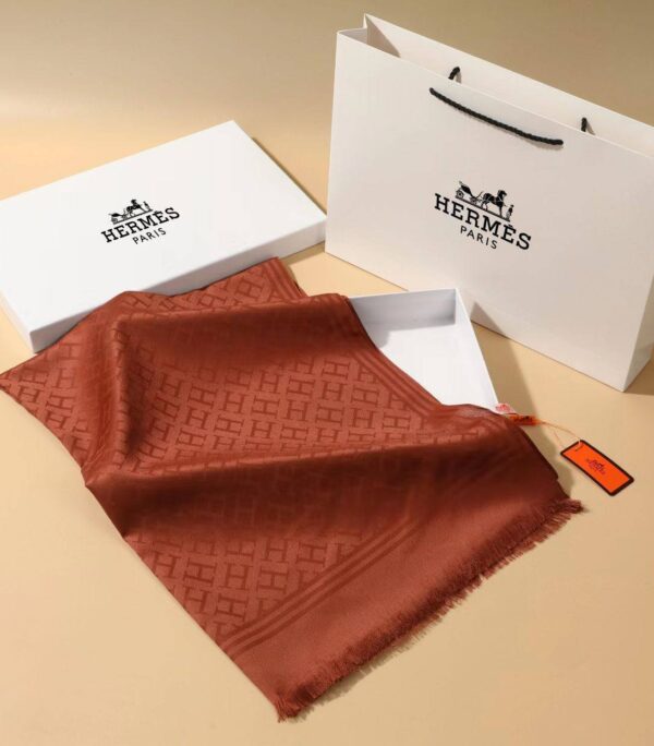 Shawl & Scarf