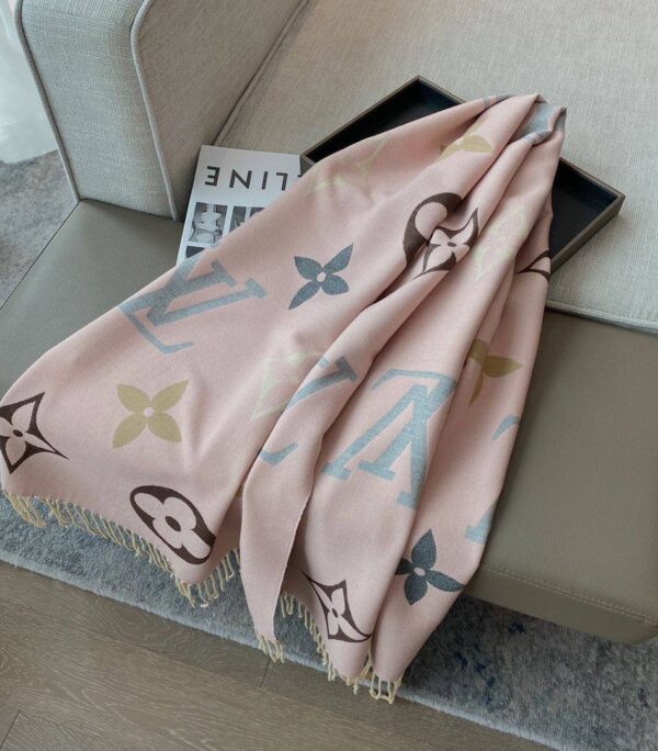 Shawl & Scarf