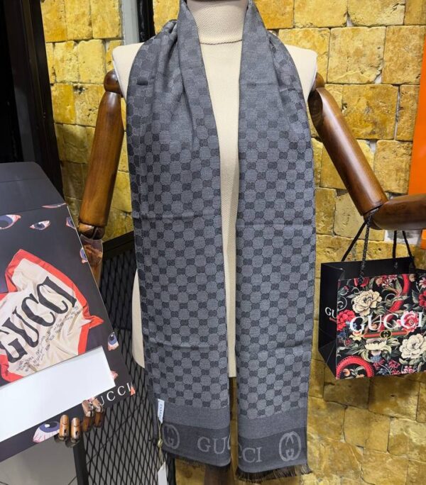 Shawl & Scarf