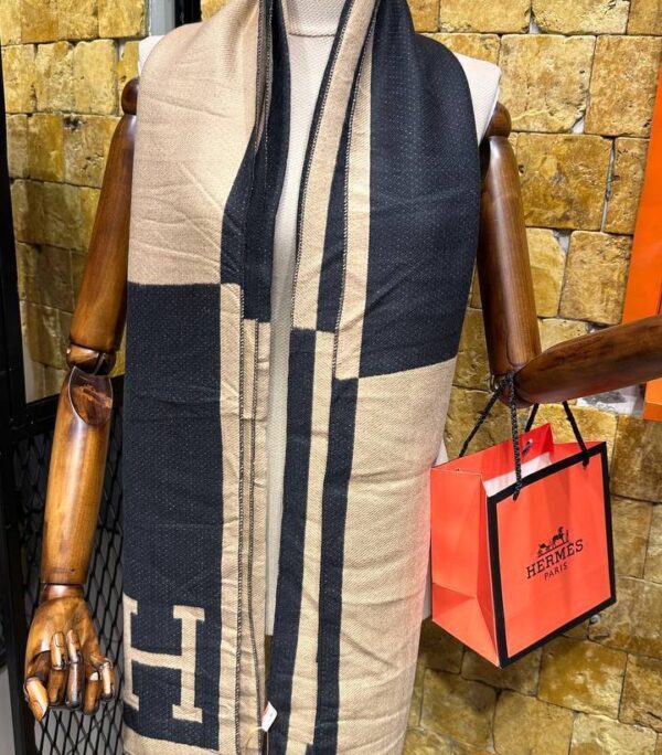 Shawl & Scarf