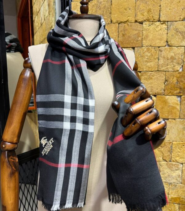 Shawl & Scarf
