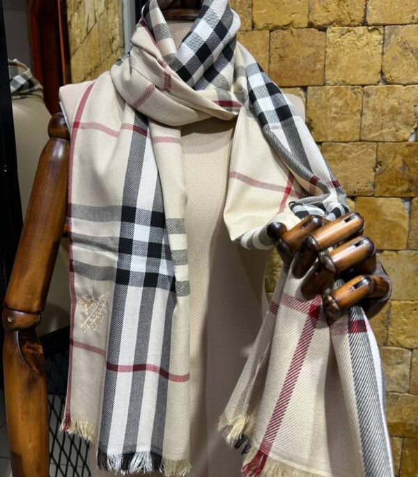 Shawl & Scarf