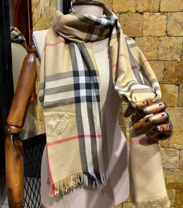 Shawl & Scarf