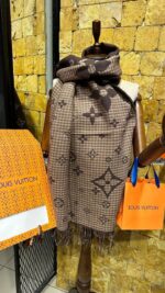 Shawl & Scarf - Image 2