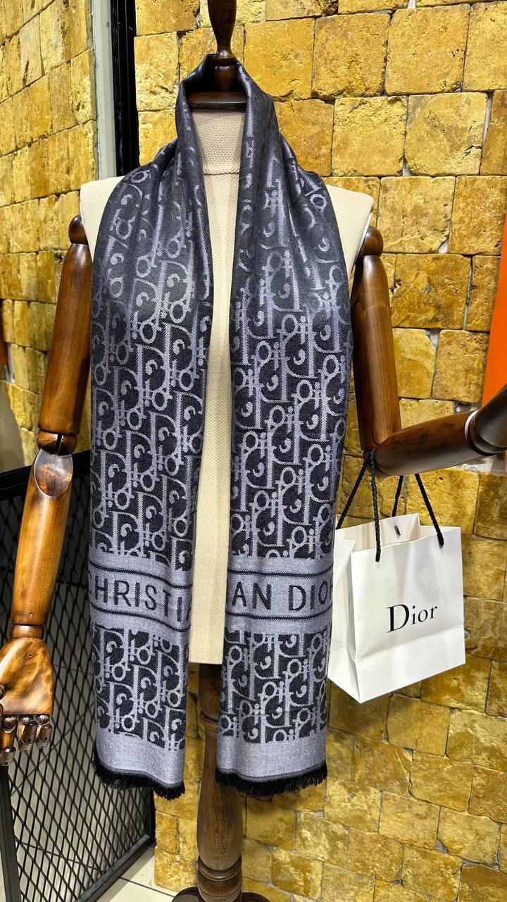 photo_5994834825871215139_y Shawl & Scarf - Image 1