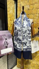 Shawl & Scarf