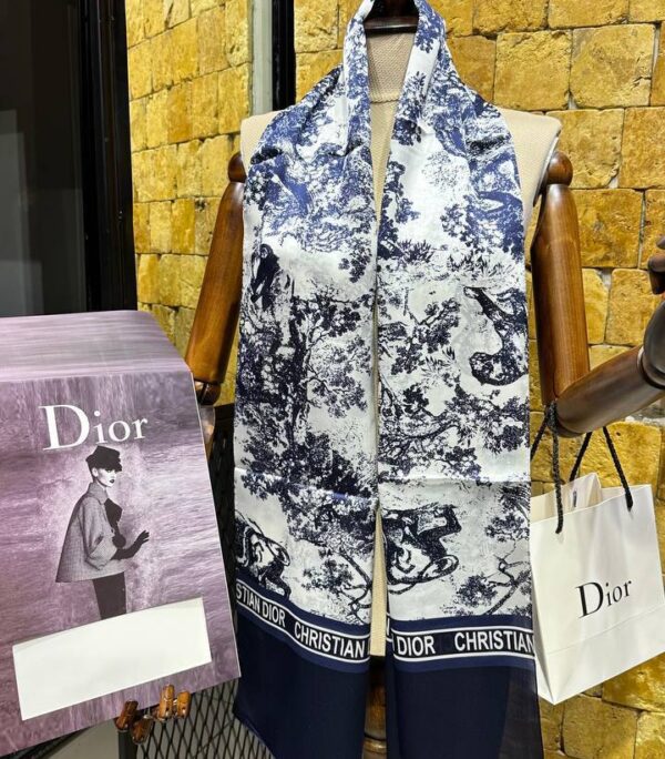 Shawl & Scarf