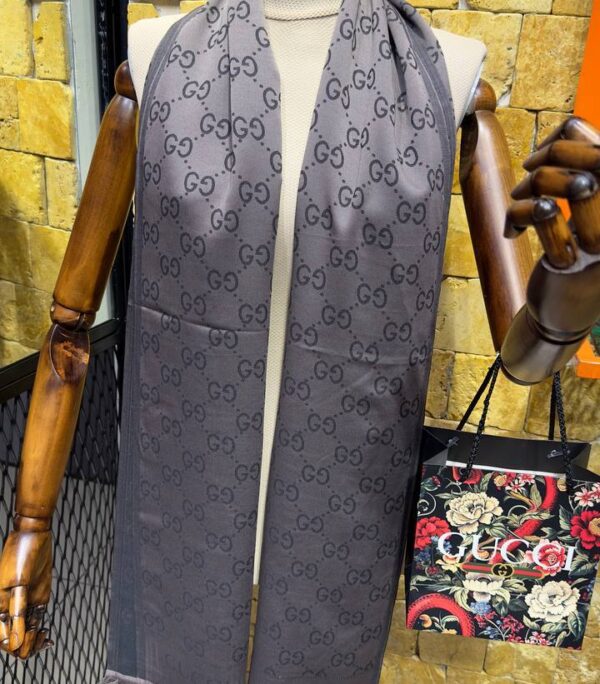 Shawl & Scarf