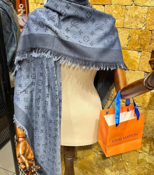 Shawl & Scarf