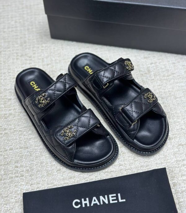 Sandal