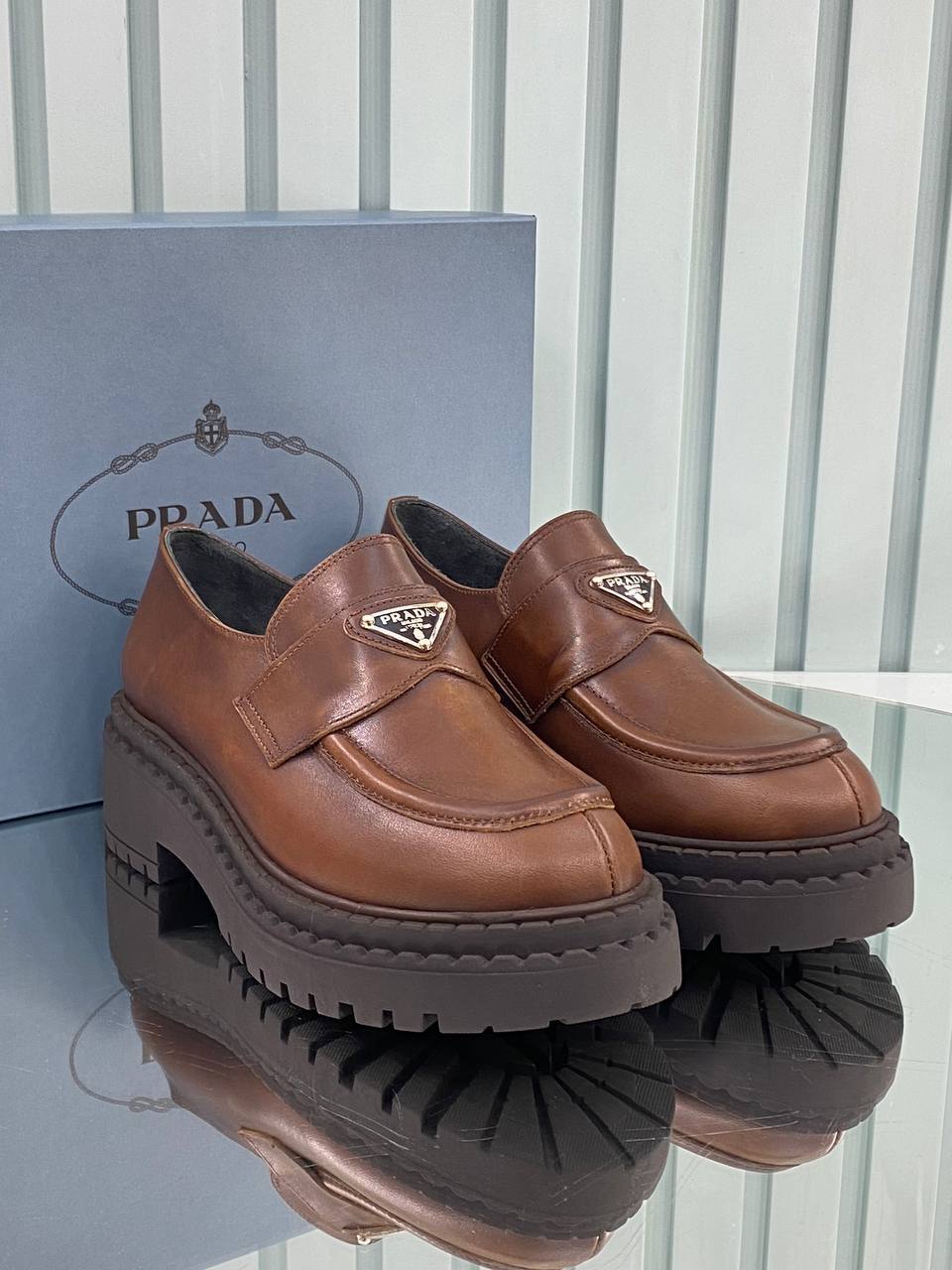 photo_6019178240943441615_y Double Loafer - Image 1