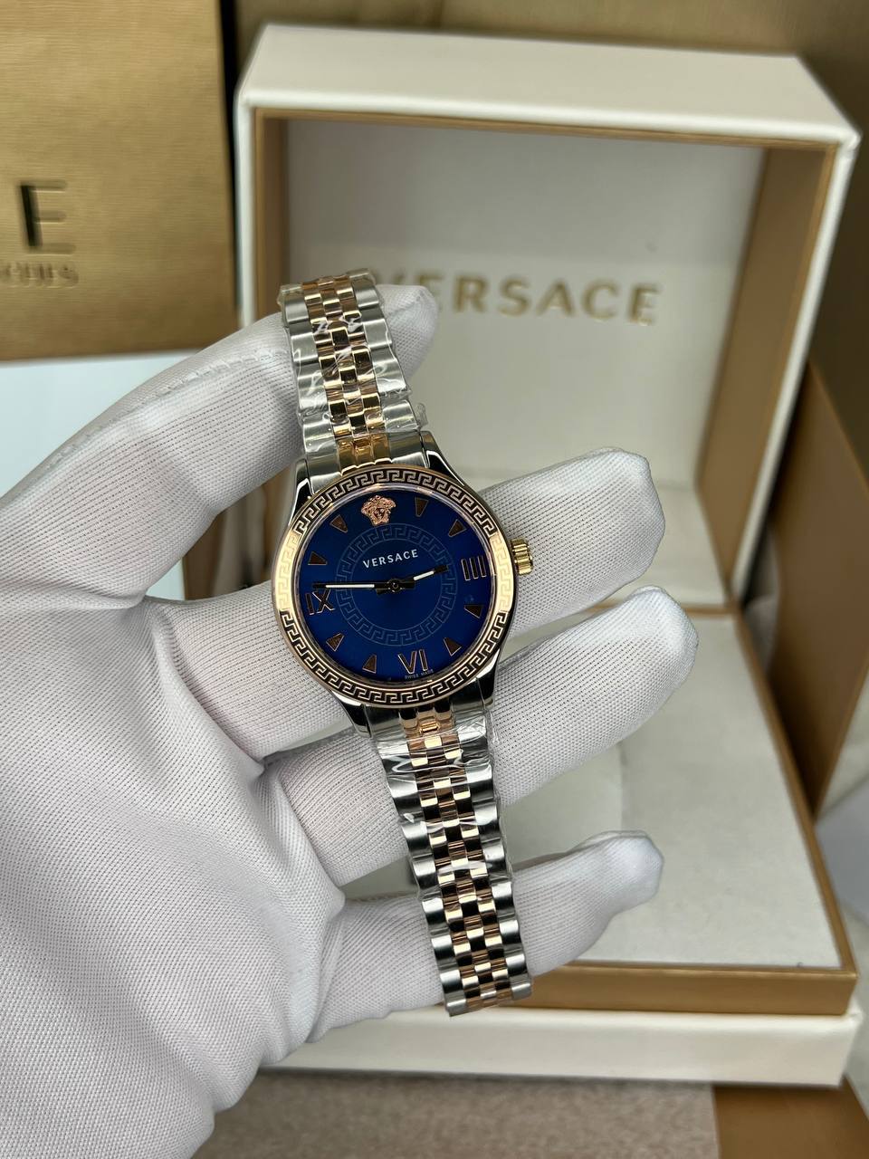 photo_6041902264366516522_y Watches - Image 1