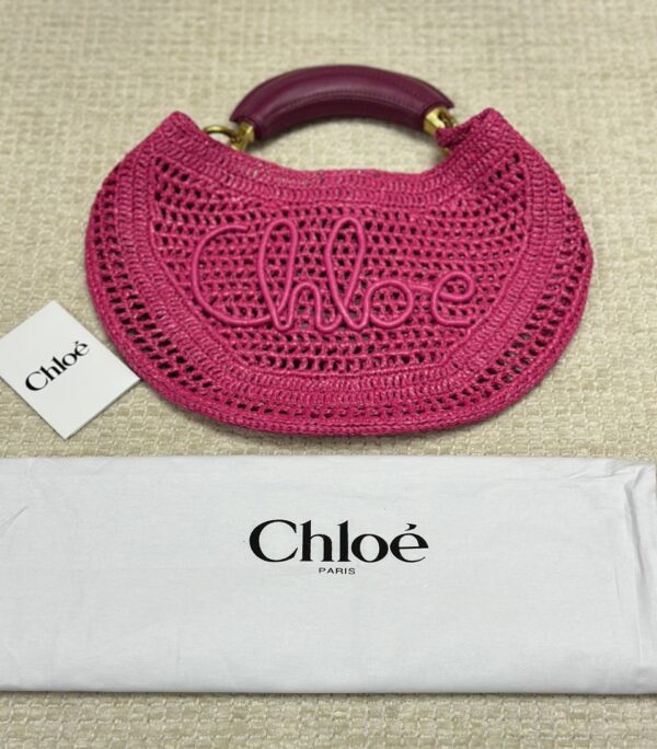 SUMMER BANANA HOBO BAG IN RAFFIA