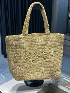 Raffia tote bag
