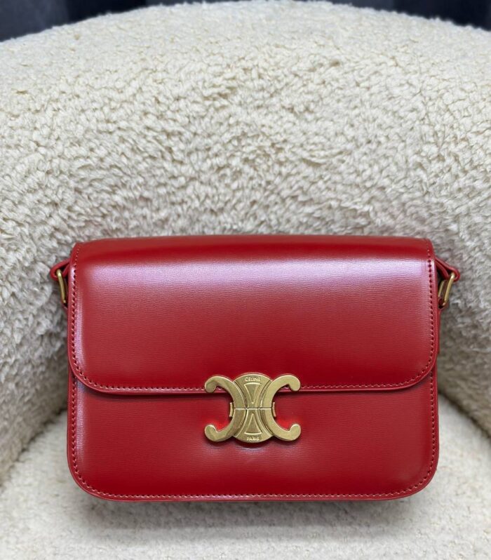 CELINE TRIOMPHE