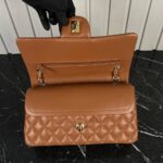 Chanel 2.55 Bag - Image 7