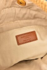 Medium Tote in Raffia - Image 11