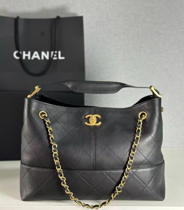 Chanel 25A